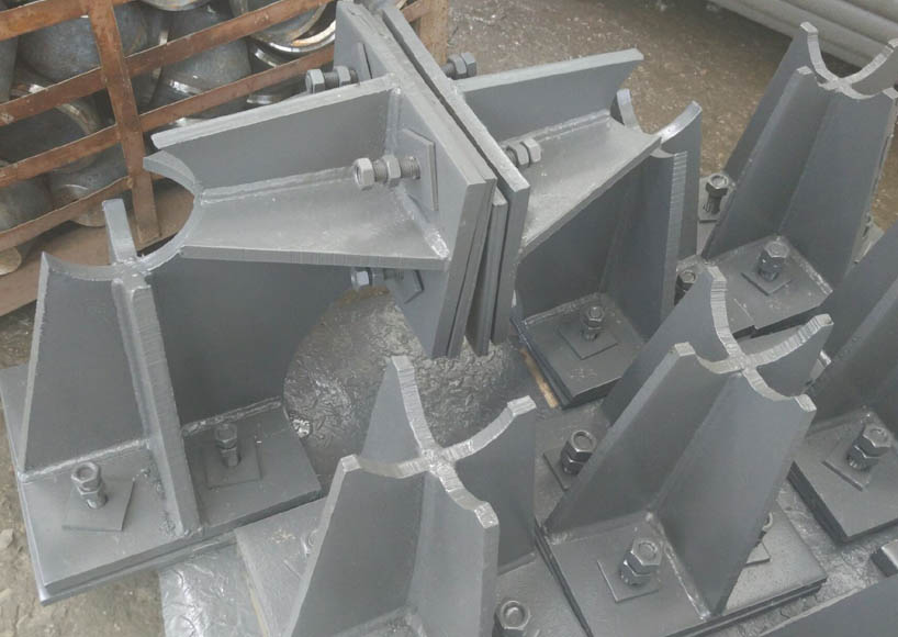 鞍山煤棚网架双向支座